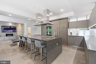 4009 Highwood Ct NW, Washington, DC 20007 - Photo 17