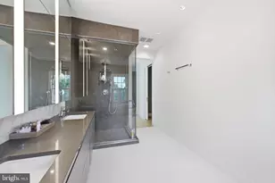 4009 Highwood Ct NW, Washington, DC 20007 - Photo 49
