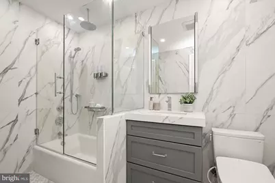 2039 New Hampshire Avenue NW #105, Washington, DC 20009 - Photo 13