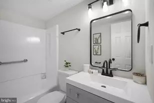 1115 12th St NW, Washington, DC 20005 - Photo 21