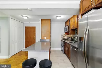730 24th Street NW #715, Washington, DC 20037 - Photo 3