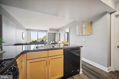 800 4th Street SW #S717, Washington, DC 20024 - Photo 11
