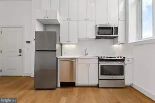 1211 G St SE, Washington, DC 20003 - Photo 1