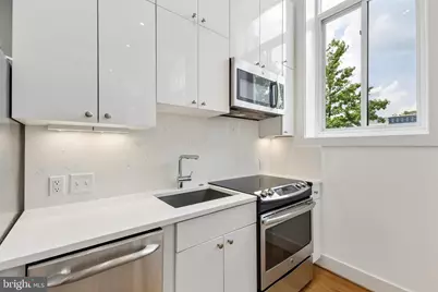 1211 G Street SE #5, Washington, DC 20003 - Photo 7