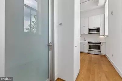 1211 G Street SE #5, Washington, DC 20003 - Photo 11