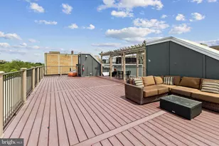 1211 G St SE, Washington, DC 20003 - Photo 23
