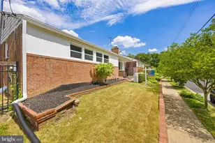 852 Burns St SE, Washington, DC 20019 - Photo 3