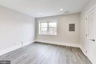 924 19th St NE, Washington, DC 20002 - Photo 7
