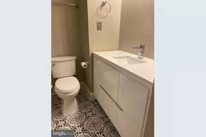915 C Street SE, Washington, DC 20003 - Photo 41
