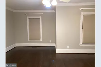 915 C Street SE, Washington, DC 20003 - Photo 49