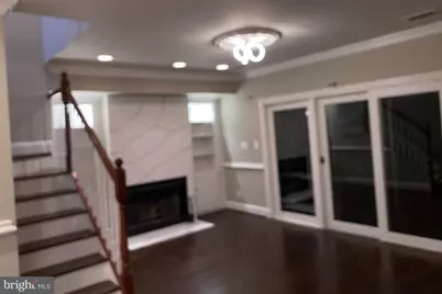 915 C Street SE, Washington, DC 20003 - Photo 51