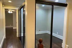 915 C St SE, Washington, DC 20003 - Photo 59