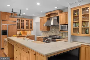 3847 Macomb St NW, Washington, DC 20016 - Photo 9