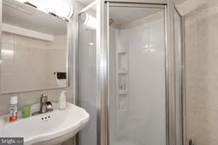 3 Washington Cir NW, Washington, DC 20037 - Photo 29