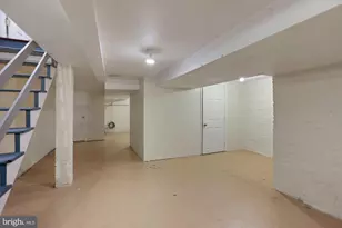 215 T St NE, Washington, DC 20002 - Photo 23
