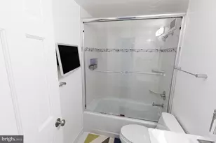 2475 Virginia Ave NW, Washington, DC 20037 - Photo 15