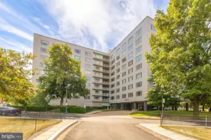 2475 Virginia Ave NW, Washington, DC 20037 - Photo 1