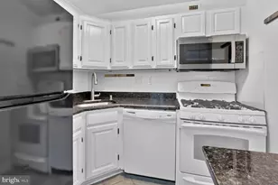 2939 Van Ness St NW, Washington, DC 20008 - Photo 11