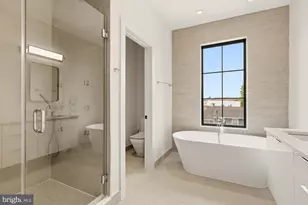 2100 4th St NE, Washington, DC 20002 - Photo 33