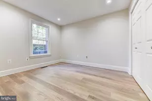 3221 Sutton Pl NW, Washington, DC 20016 - Photo 5