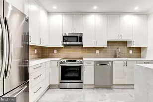 3221 Sutton Pl NW, Washington, DC 20016 - Photo 17