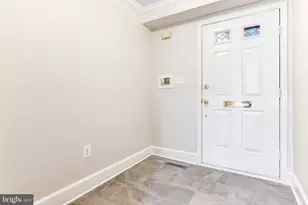 3221 Sutton Pl NW, Washington, DC 20016 - Photo 7