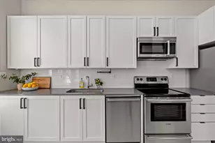 732 15th St SE, Washington, DC 20003 - Photo 13