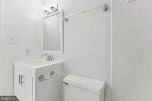 1718 Corcoran St NW, Washington, DC 20009 - Photo 9