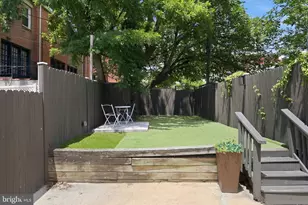 708 I St SE, Washington, DC 20003 - Photo 31