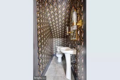 708 I Street SE #A, Washington, DC 20003 - Photo 3