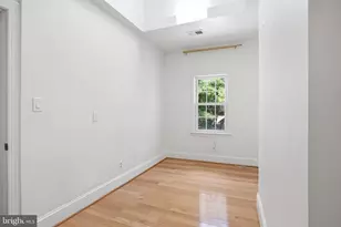 708 I St SE, Washington, DC 20003 - Photo 17