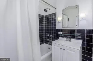 4000 Cathedral Ave NW, Washington, DC 20016 - Photo 33