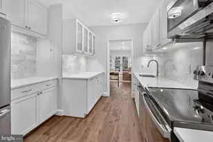 3271 Sutton Pl NW, Washington, DC 20016 - Photo 5