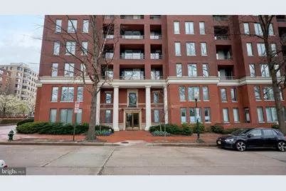 955 26th NW #202, Washington, DC 20037 - Photo 1