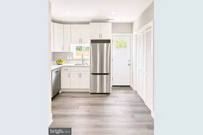 2003 Fairlawn Avenue SE, Washington, DC 20020 - Photo 3