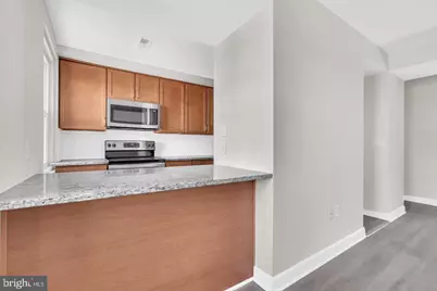 1800 28th Place SE #201, Washington, DC 20020 - Photo 5