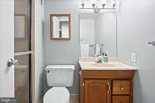 3001 Veazey Terrace NW, Washington, DC 20008 - Photo 5