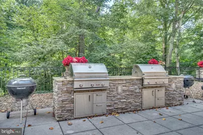 2737 Devonshire Place NW #110, Washington, DC 20008 - Photo 31