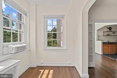 2737 Devonshire Place NW #110, Washington, DC 20008 - Photo 5