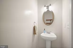 1614 6th St NW, Washington, DC 20001 - Photo 25