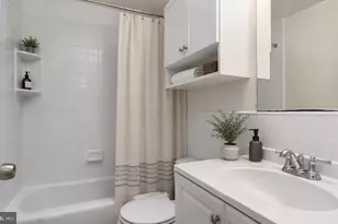 4000 Tunlaw Rd NW, Washington, DC 20007 - Photo 19