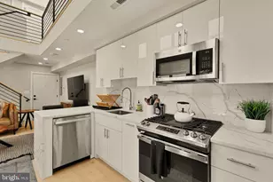 2556 University Pl NW, Washington, DC 20009 - Photo 13