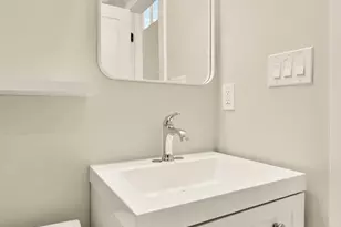 2556 University Pl NW, Washington, DC 20009 - Photo 15