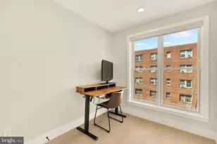 2556 University Pl NW, Washington, DC 20009 - Photo 17