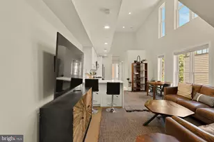 2556 University Pl NW, Washington, DC 20009 - Photo 5