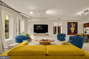 1045 31st St NW, Washington, DC 20007 - Photo 9