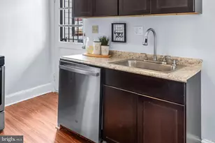 36 Randolph Pl NW, Washington, DC 20001 - Photo 19