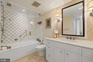 801 Pennsylvania Ave NW, Washington, DC 20004 - Photo 39