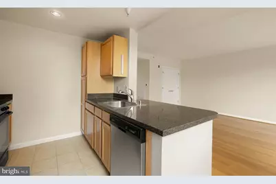 350 G Street SW #N323, Washington, DC 20024 - Photo 13
