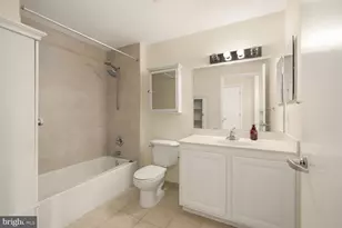350 G St SW, Washington, DC 20024 - Photo 15